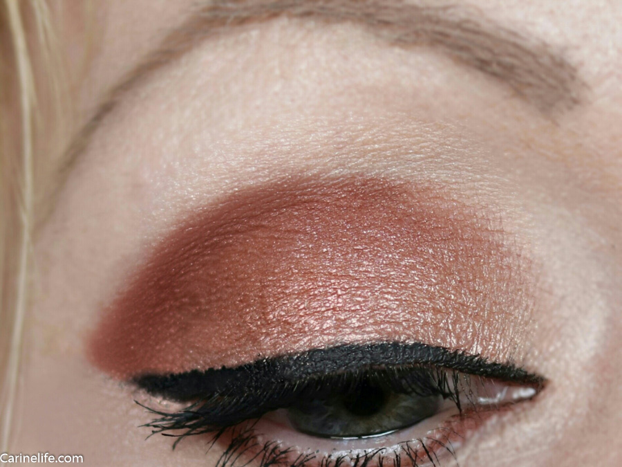 Tuto maquillage yeux verts